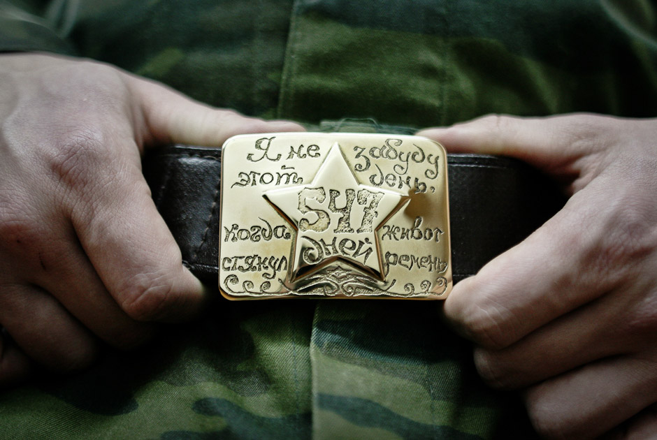 LENTA.RU показала жизнь борисовских солдат (фото)