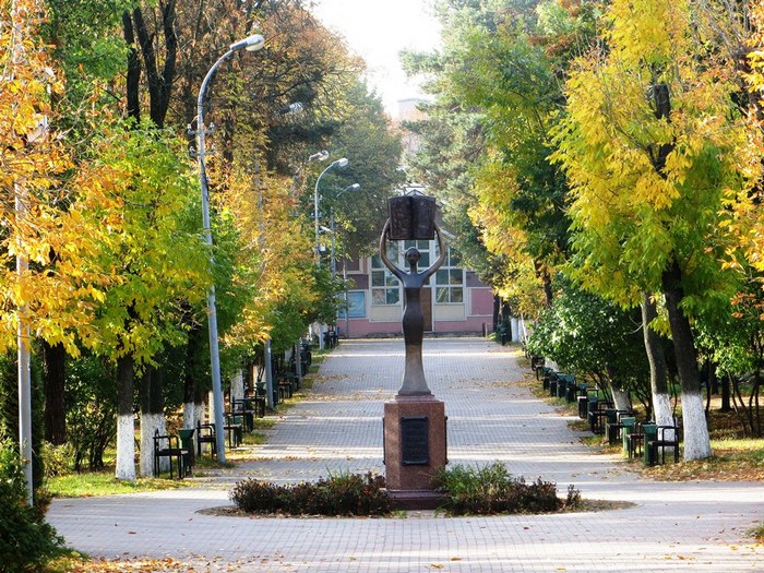 Борисов Борисов