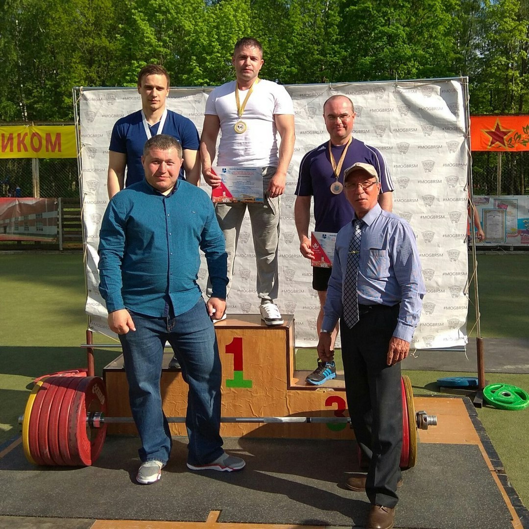 Борисовский "волат" привез золото с турнира по пауэрлифтингу