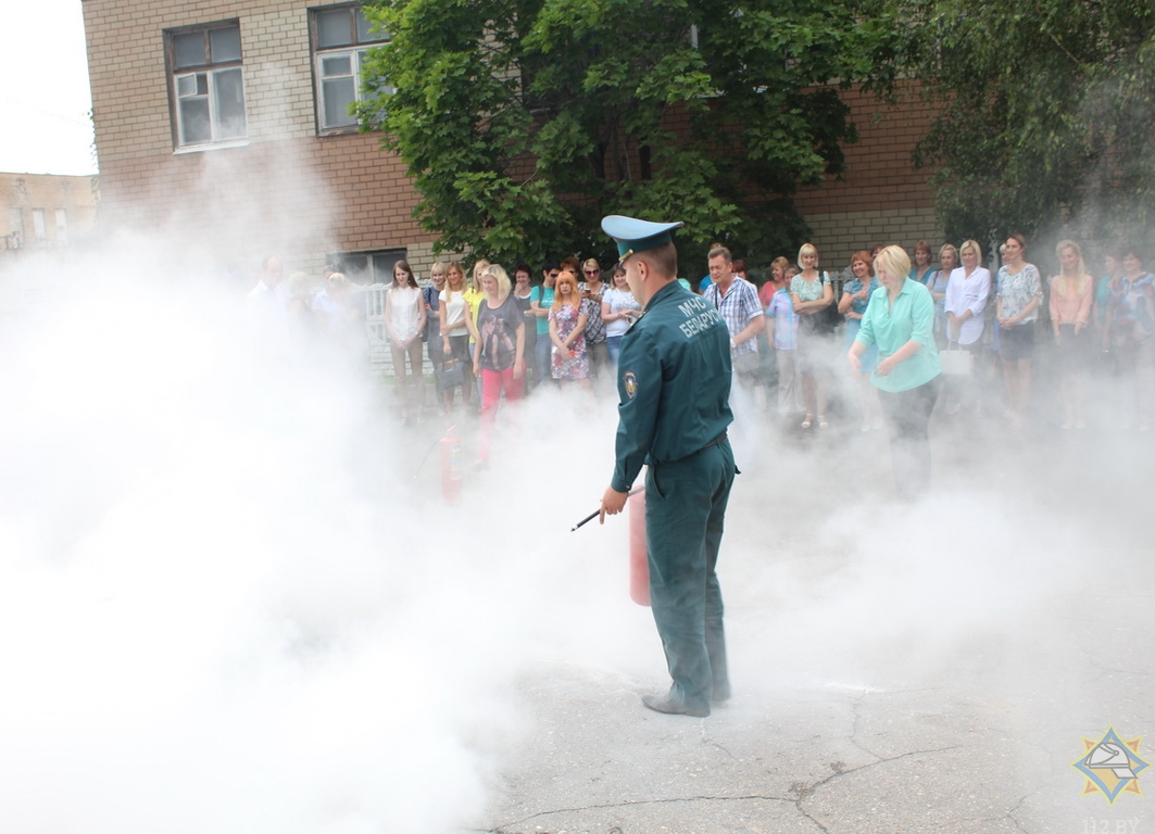 В Борисове коммунальщики "обнаружили коробку с часовым механизмом"