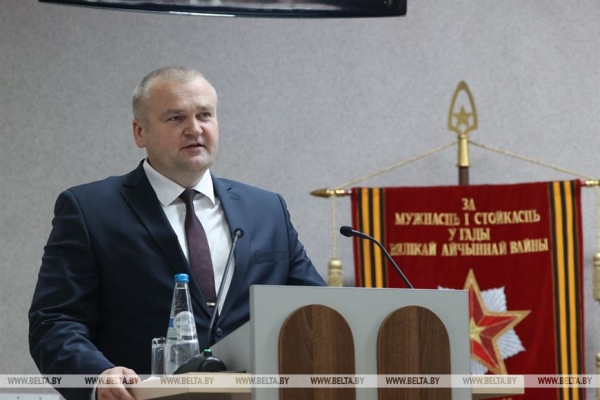 Карпович: главное, чтобы не простаивали предприятия, а люди были при работе Карпович: главное, чтобы не простаивали предприятия, а люди были при работе