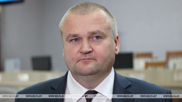 Карпович: главное, чтобы не простаивали предприятия, а люди были при работе Карпович: главное, чтобы не простаивали предприятия, а люди были при работе