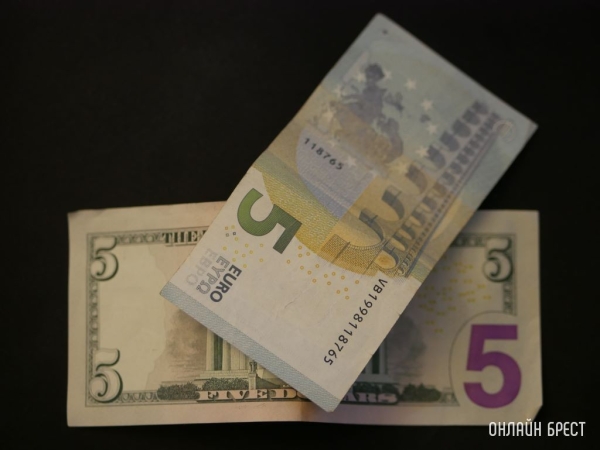 Доллар уперся в потолок или еще нет? Чего ждать от курсов летом Доллар уперся в потолок или еще нет? Чего ждать от курсов летом