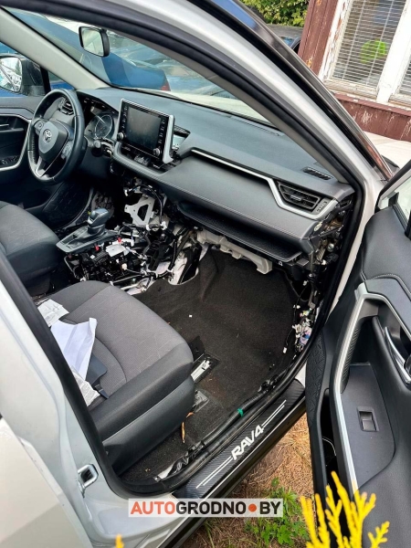 &laquo;Чудо произошло&raquo;: под Варшавой нашли угнанную Toyota с белорусскими номерами. Вот как она теперь выглядит