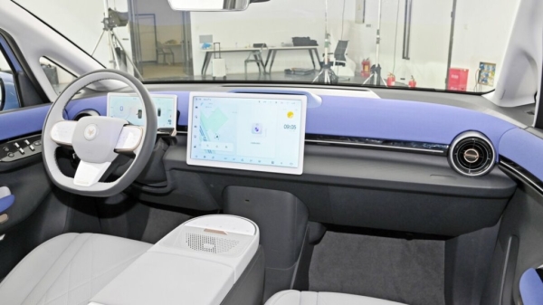 В продаже появилась машина специально для молодых мам. Вот сколько она стоит