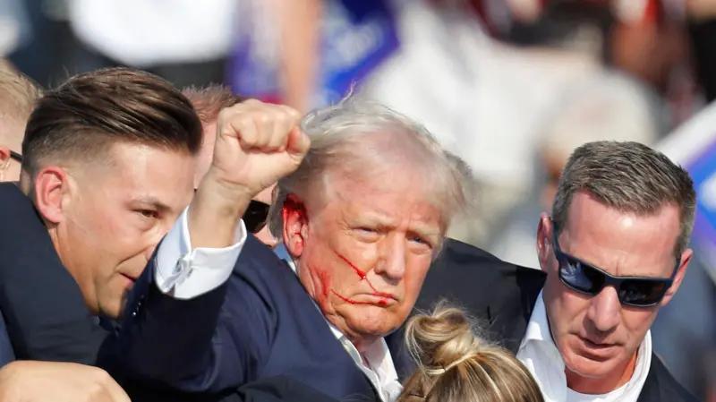 Совершено покушение на Дональда Трампа
Совершено покушение на Дональда Трампа